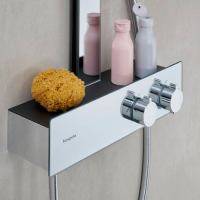 Installation d'équipement pour salle de bain haut de gamme : crédence et carrelage, mitigeur et paroi de douche à Marseille pour une rénovation complète