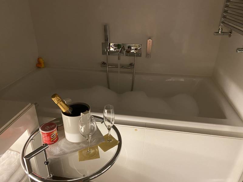 Plombier artisan installattion de salle de bain Marseille PLAN DE CUQQUES 