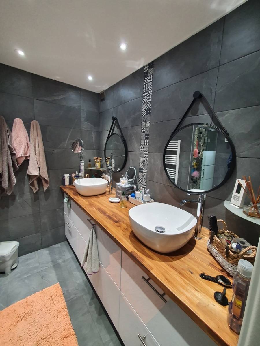 Qui pour installer une salle de bain sur Marseille et ses alentours ?