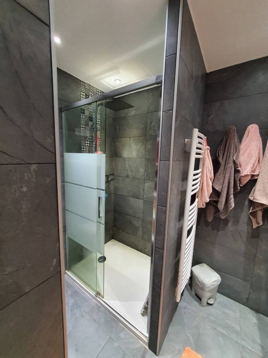 Rénovation salle de bain confortable et pas cher par un plombier sur Marseille