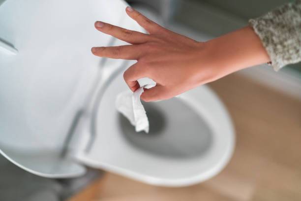 Débouchage WC en urgence par un artisan plombier professionnel Lorenzeau à Marseille 13010